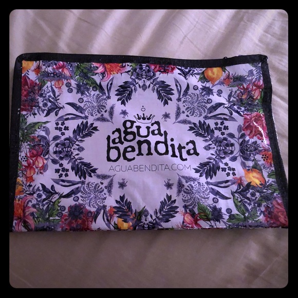Agua Bendita Other - NWOT Agua Bendita makeup case